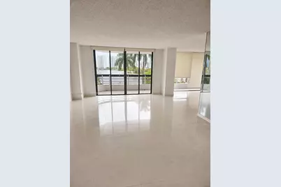 3530 Mystic Pointe Dr #405, Aventura, FL 33180 - Photo 3