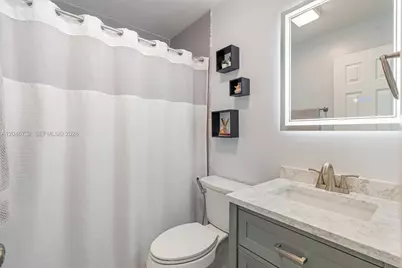 9101 Sunrise Lakes Blvd #202, Sunrise, FL 33322 - Photo 13
