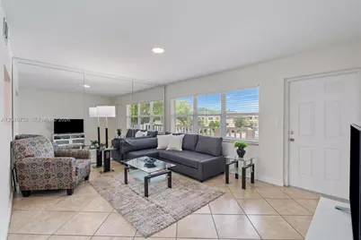 9101 Sunrise Lakes Blvd #202, Sunrise, FL 33322 - Photo 1