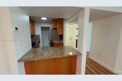 469 NE 207th Ln #101, Miami, FL 33179 - Photo 13