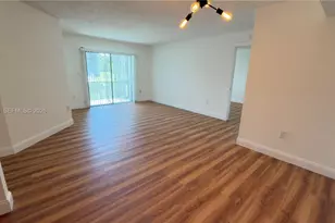 469 NE 207th Ln, Miami, FL 33179 - Photo 23