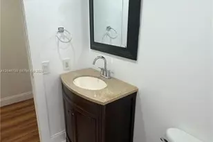 469 NE 207th Ln, Miami, FL 33179 - Photo 19