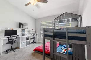 10311 Laurel Ct, Pembroke Pines, FL 33026 - Photo 17