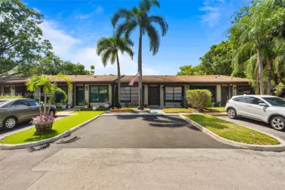 10311 Laurel Ct, Pembroke Pines, FL 33026 - Photo 53