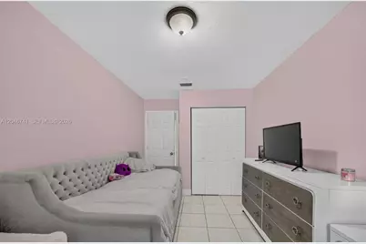 738 SW 7th Ter, Florida City, FL 33034 - Photo 19