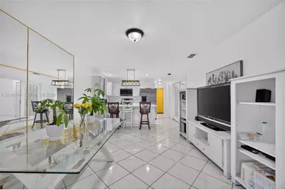 738 SW 7th Ter, Florida City, FL 33034 - Photo 7
