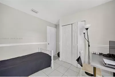 738 SW 7th Ter, Florida City, FL 33034 - Photo 23