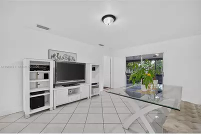 738 SW 7th Ter, Florida City, FL 33034 - Photo 5
