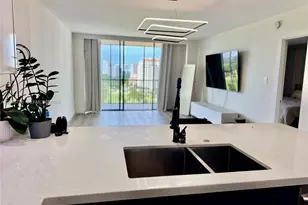 20379 W Country Club Dr, Aventura, FL 33180 - Photo 7