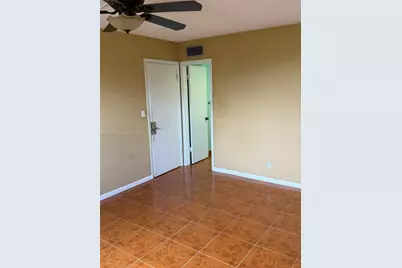 [Address not provided], Lauderdale Lakes, FL 33313 - Photo 15