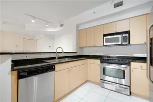 6851 SW 44th St, Miami, FL 33155 - Photo 9