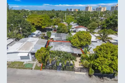 13625 NE 20th Pl, North Miami Beach, FL 33181 - Photo 35