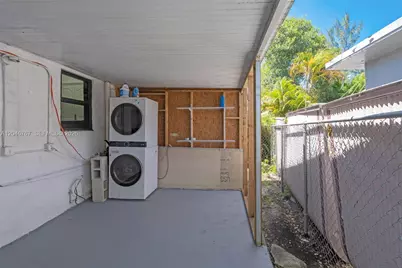 13625 NE 20th Pl, North Miami Beach, FL 33181 - Photo 21