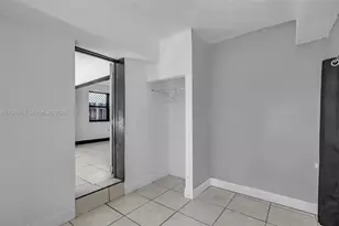13625 NE 20th Pl, North Miami Beach, FL 33181 - Photo 17