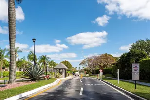 10789 W Clairmont Cir, Tamarac, FL 33321 - Photo 17