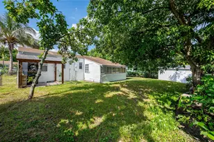 2371 NW 85th St, Miami, FL 33147 - Photo 17