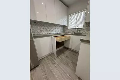 551 SW 57th Ave #2, Miami, FL 33144 - Photo 7