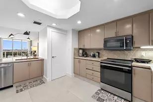 9595 Collins Ave, Surfside, FL 33154 - Photo 15