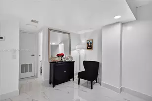 3401 N Country Club Dr, Aventura, FL 33180 - Photo 11