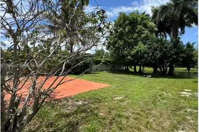 10275 SW 24th St, Miramar, FL 33025 - Photo 3