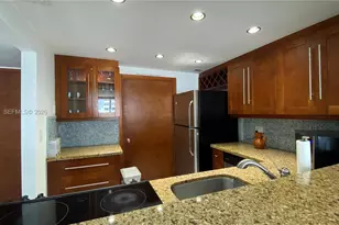 401 Ocean Dr, Miami Beach, FL 33139 - Photo 19