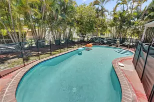 206 SE 3rd St, Dania Beach, FL 33004 - Photo 5