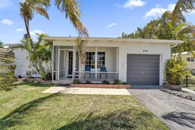 206 SE 3rd St, Dania Beach, FL 33004 - Photo 1