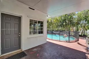 206 SE 3rd St, Dania Beach, FL 33004 - Photo 11