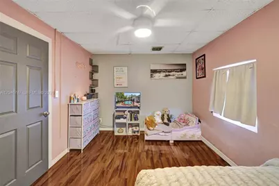 206 SE 3rd St, Dania Beach, FL 33004 - Photo 27
