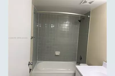 915 NW 1st Ave #LP0206, Miami, FL 33136 - Photo 5