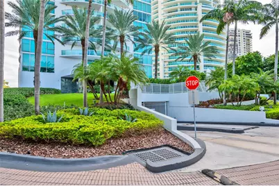 2101 Brickell Ave #1501, Miami, FL 33129 - Photo 15