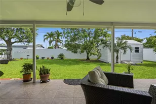 10451 SW 201st Terrace, Cutler Bay, FL 33189 - Photo 15