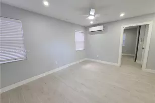 321 Hayes St, Hollywood, FL 33019 - Photo 1