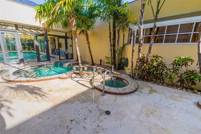 2000 Towerside Ter #1910, Miami, FL 33138 - Photo 73