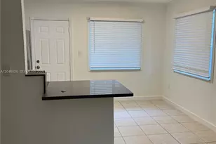 2540 NE 181st St, North Miami Beach, FL 33160 - Photo 7