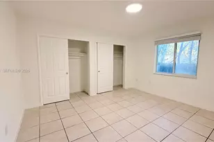 2540 NE 181st St, North Miami Beach, FL 33160 - Photo 3