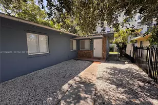 2540 NE 181st St, North Miami Beach, FL 33160 - Photo 1