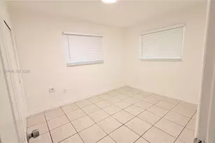 2540 NE 181st St, North Miami Beach, FL 33160 - Photo 5