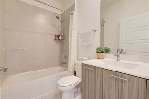 4636 NW 84th Ave, Doral, FL 33166 - Photo 11