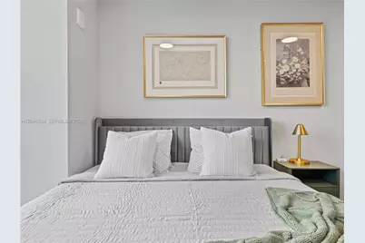 121 NE 5th St #504, Miami, FL 33132 - Photo 21