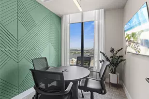 121 NE 5th St, Miami, FL 33132 - Photo 27