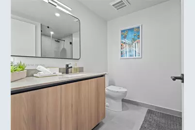 121 NE 5th St #504, Miami, FL 33132 - Photo 43