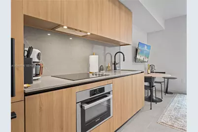 121 NE 5th St #504, Miami, FL 33132 - Photo 37