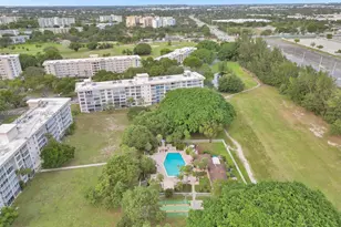 2651 S Course Dr, Pompano Beach, FL 33069 - Photo 31