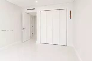 9682 Fontainebleau Blvd, Miami, FL 33172 - Photo 21