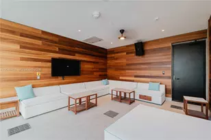 20 NE 11th St, Miami, FL 33132 - Photo 35