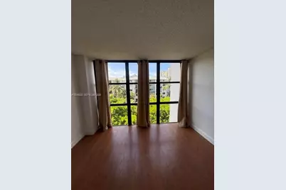 17021 N Bay Rd #509, Sunny Isles Beach, FL 33160 - Photo 5