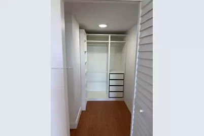 17021 N Bay Rd #509, Sunny Isles Beach, FL 33160 - Photo 9