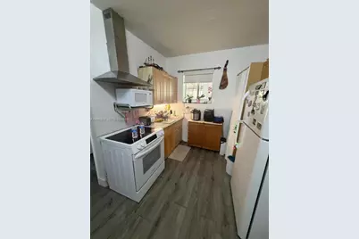 1021 NW 3rd St #106, Miami, FL 33128 - Photo 3