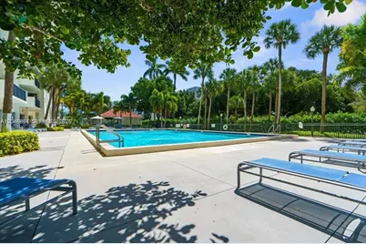 3200 Port Royale Dr N #205, Fort Lauderdale, FL 33308 - Photo 29